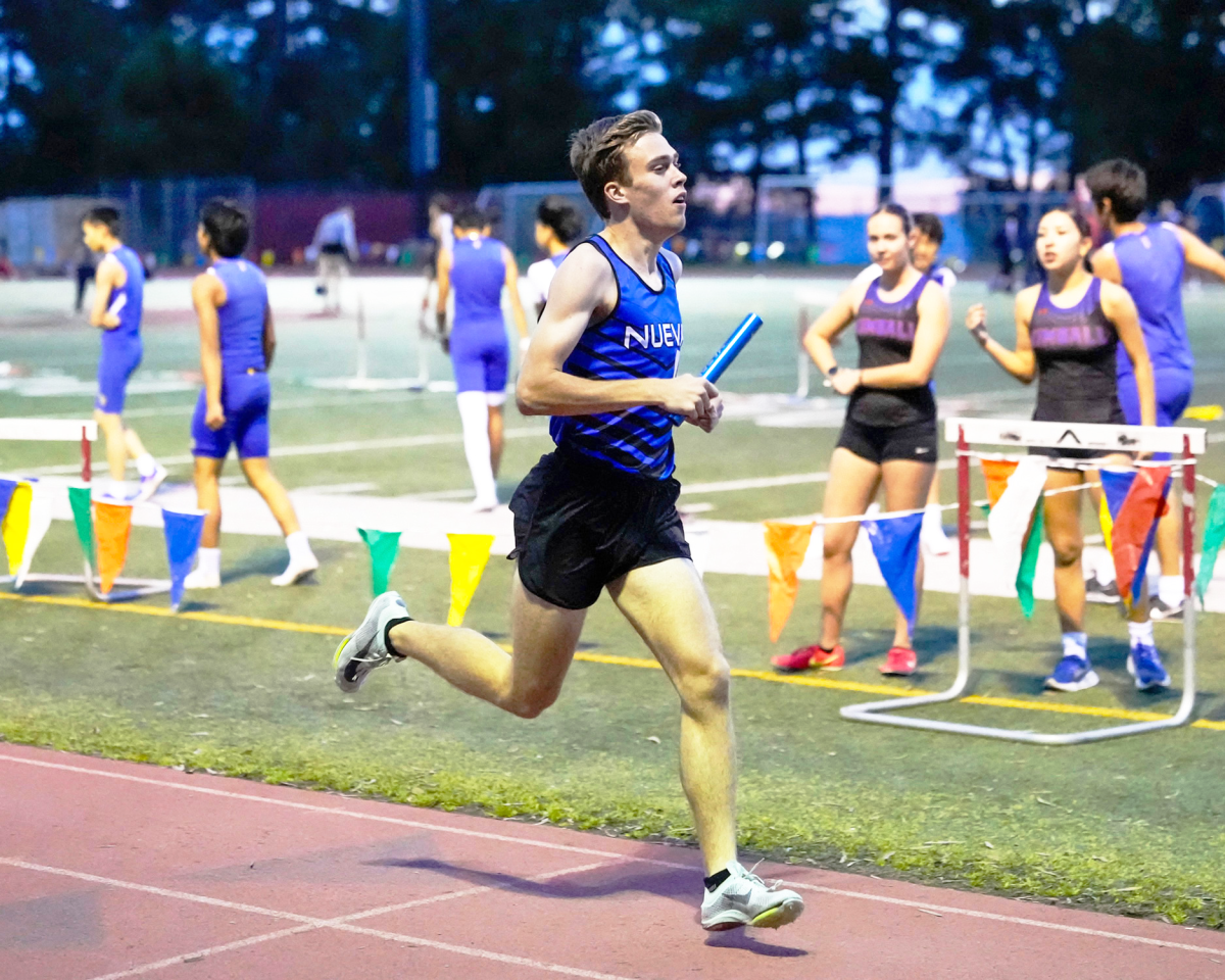 Ryan F. ’26 dashes to the finish
line.