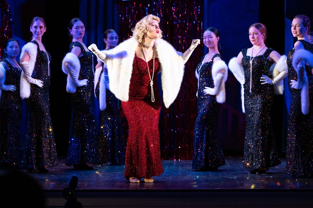 Dazzling the Stage