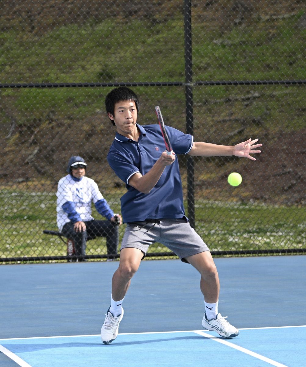Smashing Wins: Harrison Q. '27 is one of four freshmen on
the varsity team, contributing as both a singles and doubles player. // Photo by Diane Mazzoni